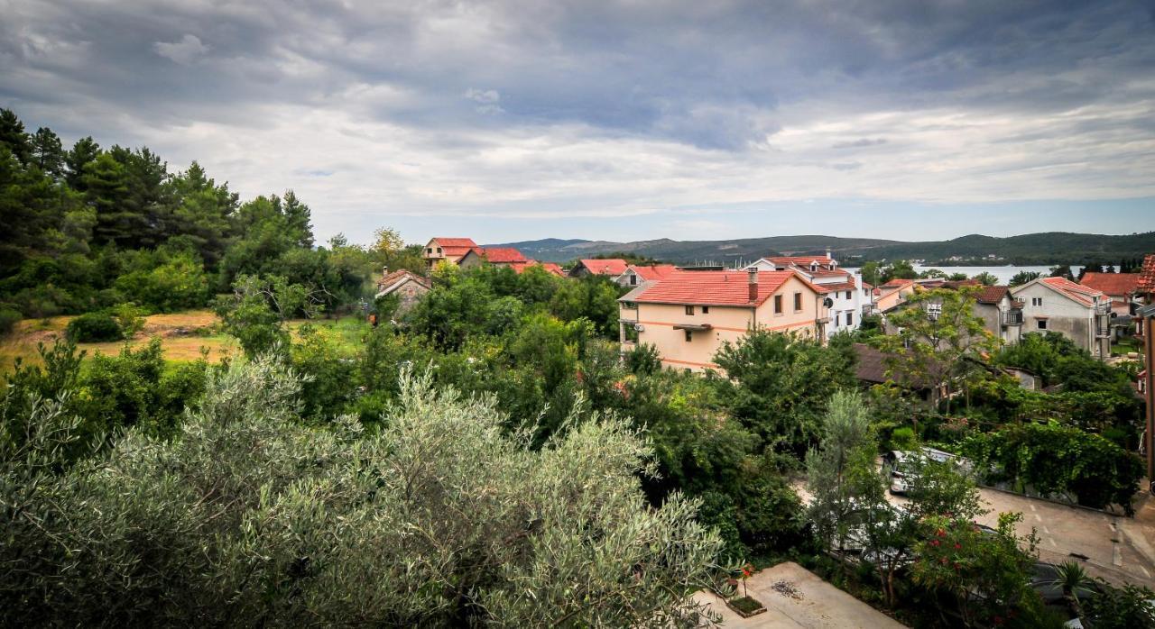 Milosavljevic Apartments Tivat Luaran gambar