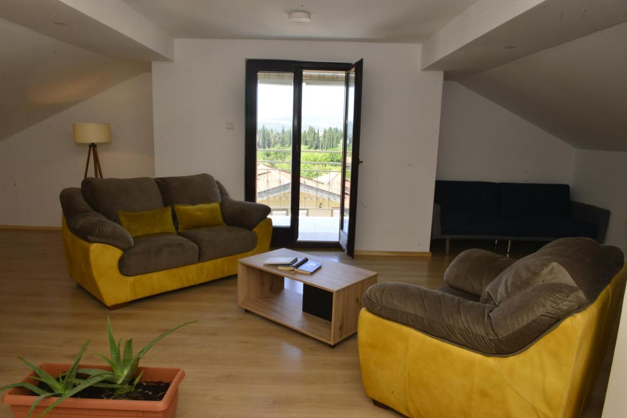 Milosavljevic Apartments Tivat Luaran gambar