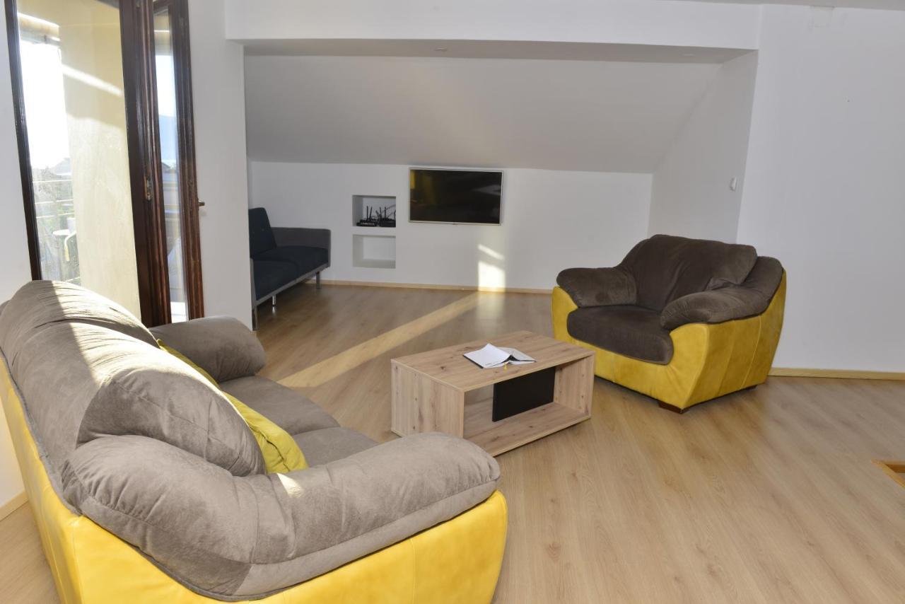 Milosavljevic Apartments Tivat Luaran gambar