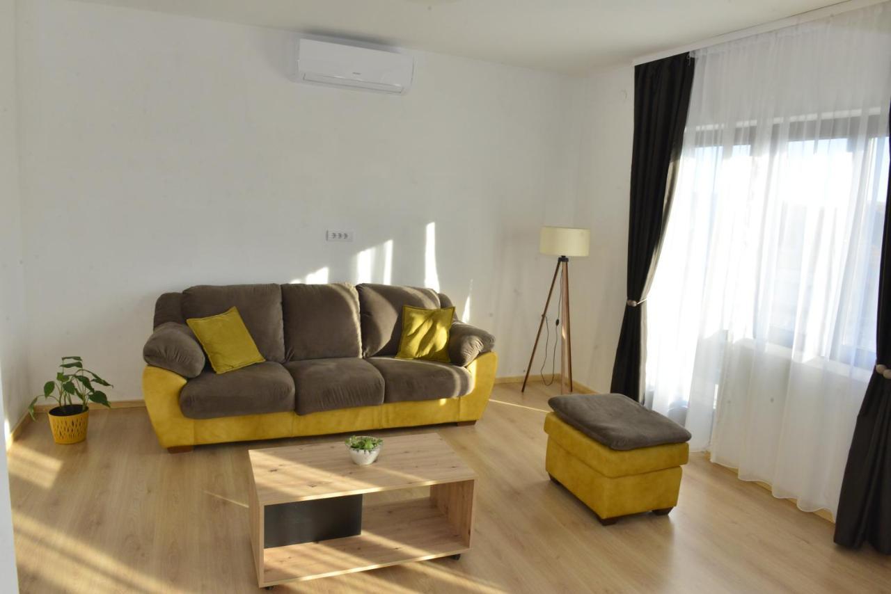 Milosavljevic Apartments Tivat Luaran gambar