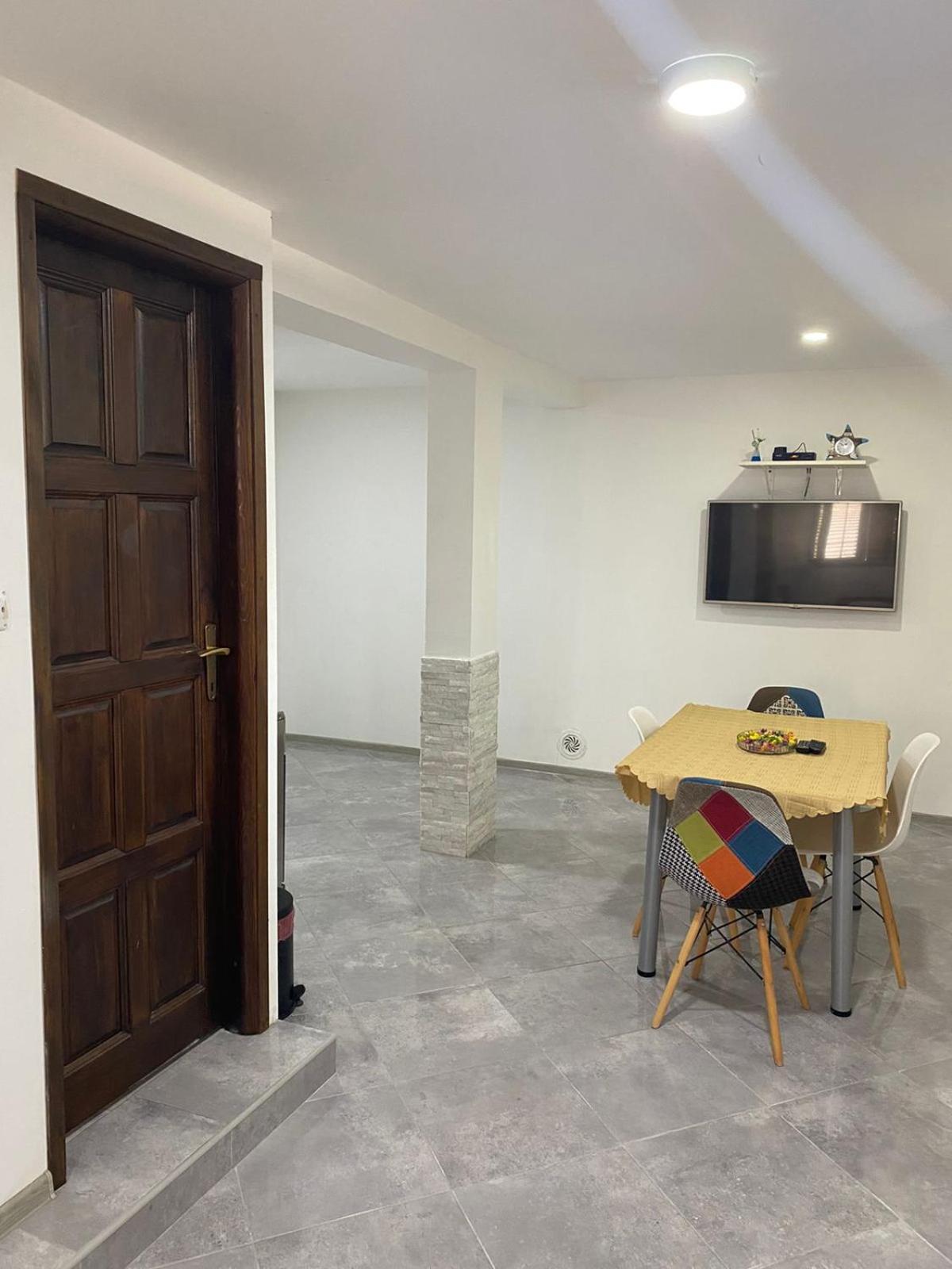 Milosavljevic Apartments Tivat Luaran gambar