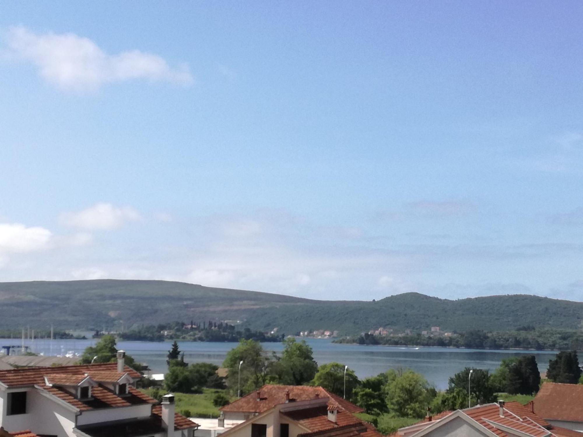 Milosavljevic Apartments Tivat Luaran gambar